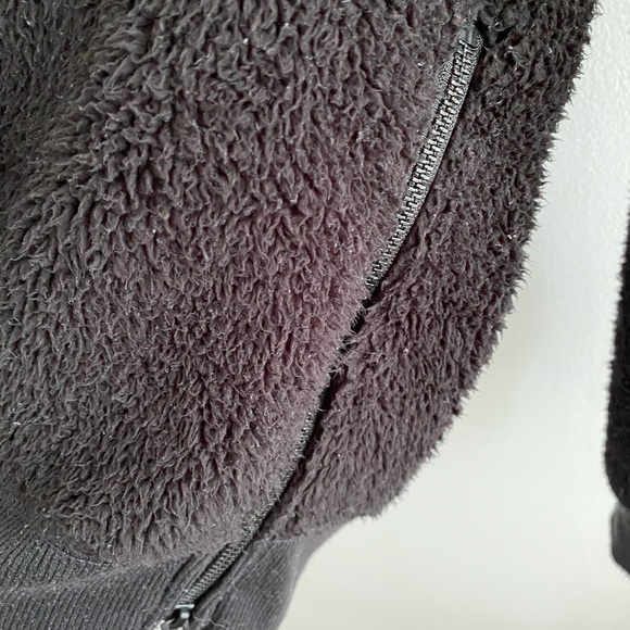 Roots Sherpa Hoodie - Picture 5 of 11
